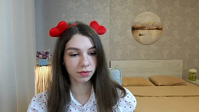 KellyShines online show from April 2026 02:08:02 PM