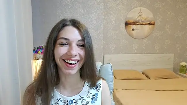 Snapshot of KellyShines chatting on June 2026 03:21:02 PM KellyShines online show from June 2026 03:21:02 PM