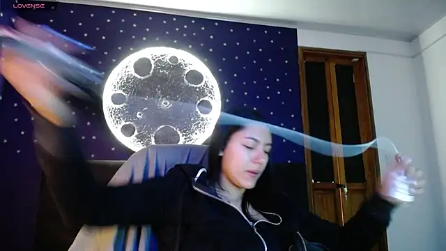 Megara 25 online show from April 2026 12:32:02 PM