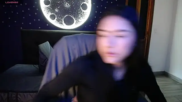 Megara 25 online show from April 2026 03:29:01 PM