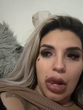 Princess-Jasmine07 online show from December 2025 11:59:01 AM