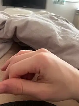 yourfavDick02 online show from March 2026 01:17:01 PM