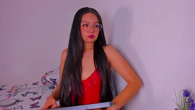 latingabby online show from April 2026 09:31:02 PM