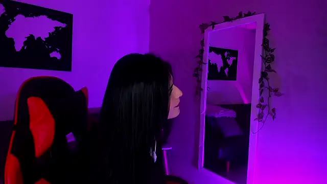 Snapshot of ZoeValencia1 chatting on February 2026 12:56:01 PM ZoeValencia1 online show from February 2026 12:56:01 PM