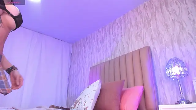 Snapshot of Emely_florence_ chatting on June 2026 07:27:02 PM Emely florence online show from June 2026 07:27:02 PM