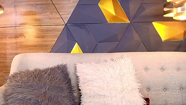 ly lulu online show from April 2026 11:12:01 AM