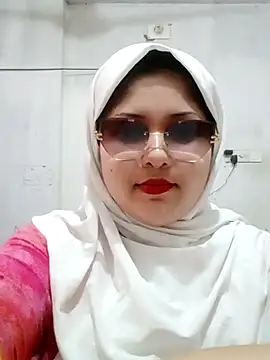 Snapshot of Nusrat-N chatting on June 2026 02:54:02 AM Nusrat-N online show from June 2026 02:54:02 AM