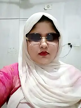Snapshot of Nusrat-N chatting on July 2026 03:32:01 AM Nusrat-N online show from July 2026 03:32:01 AM