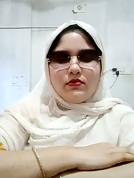 Snapshot of Nusrat-N chatting on July 2026 02:05:17 AM Nusrat-N online show from July 2026 02:05:17 AM