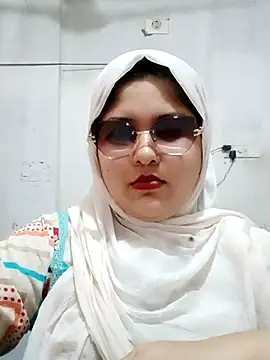 Snapshot of Nusrat-N chatting on July 2026 02:37:01 AM Nusrat-N online show from July 2026 02:37:01 AM