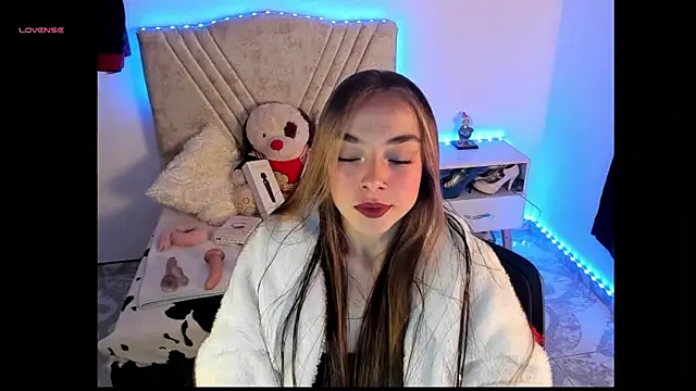 Mia Victoria22 online show from April 2026 02:07:01 AM