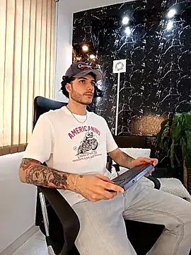 Rafael Mendezz online show from March 2026 08:36:01 PM