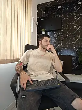 Rafael Mendezz online show from July 2026 08:04:01 PM