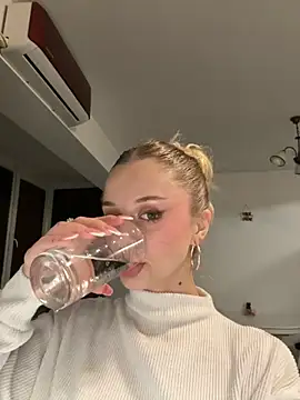 BabyAnais online show from November 2025 08:07:01 PM