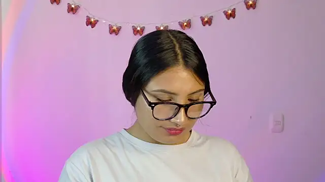 Linda andrew online show from March 2026 04:39:02 PM