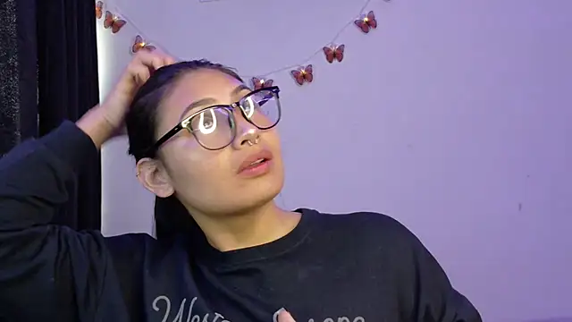 Linda andrew online show from April 2026 04:30:01 PM