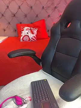 Sussan   online show from November 2025 11:43:02 AM