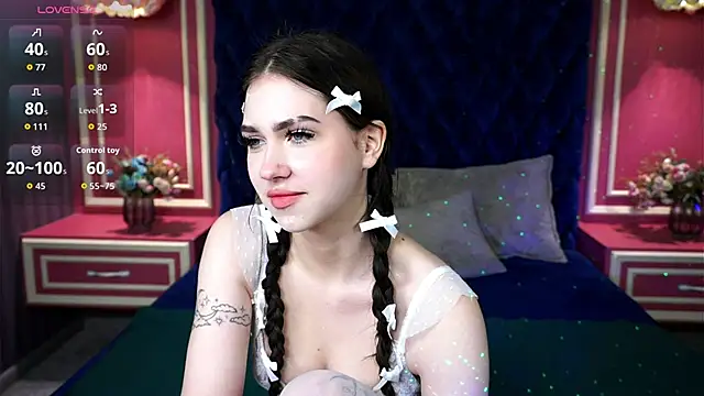 RuthandJess online show from October 2025 08:49:01 PM