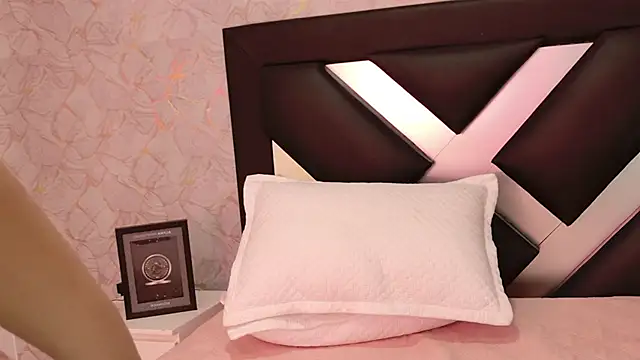 CataRicci online show from April 2026 02:14:02 AM