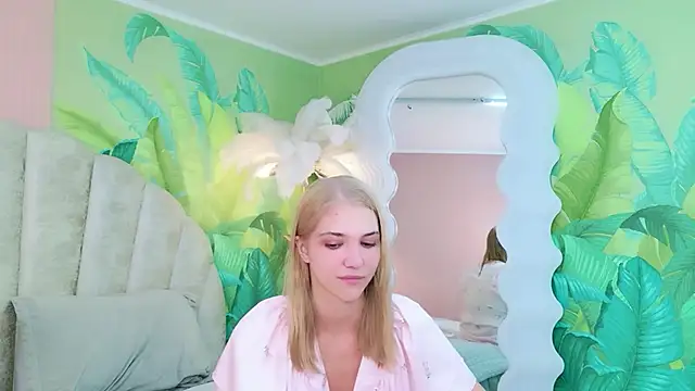 4example Chloe online show from July 2026 05:55:02 AM