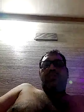 Hot-boy077 online show from April 2026 01:33:01 AM