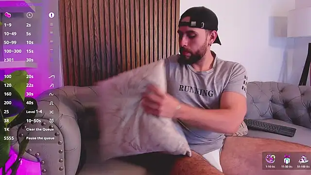 Maximo Wolff online show from April 2026 08:09:02 PM