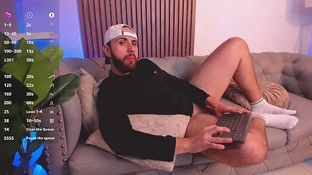 Maximo Wolff online show from April 2026 07:59:01 PM