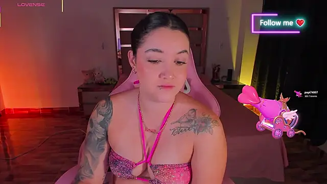 lunaarose online show from February 2026 03:10:02 AM