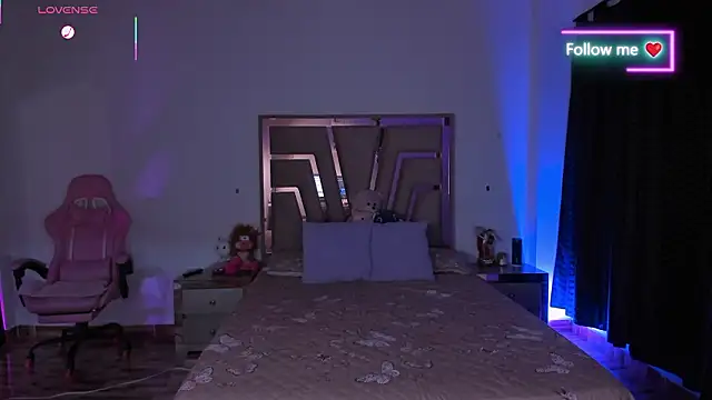 lunaarose online show from March 2026 02:39:02 AM