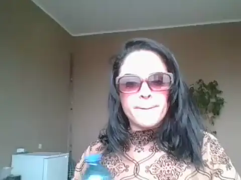 ITALIANASISIXX online show from March 2026 12:44:02 PM