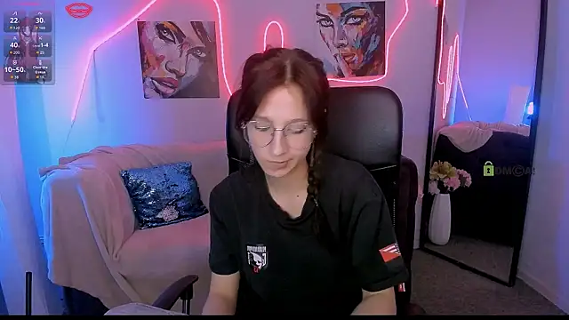 lau ra queen online show from February 2026 01:21:02 AM