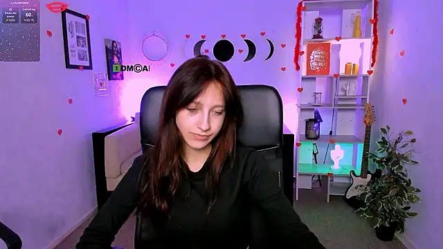 lau ra queen online show from February 2026 11:23:01 PM