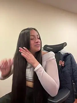 Alyha Cortes online show from April 2026 01:50:01 PM