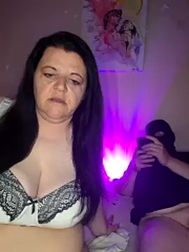 BlacReign online show from April 2026 08:53:02 PM