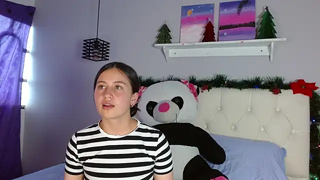 Zaaida  online show from December 2025 04:45:02 PM