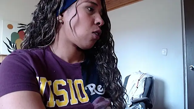 IVONNE COLLINS33 online show from March 2026 02:54:02 PM