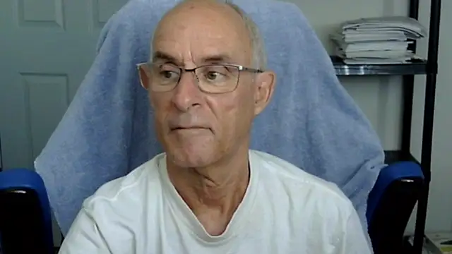 funone1999 online show from October 2025 06:50:02 PM