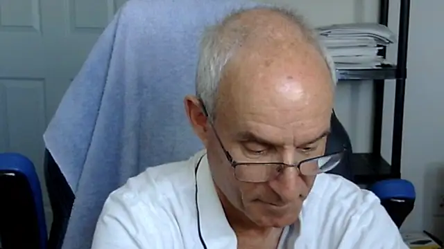 funone1999 online show from October 2025 08:54:02 PM