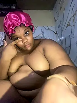 chubbybbw18 online show from October 2025 07:25:01 PM