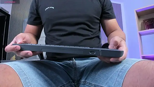 Axel grey  online show from February 2026 12:49:01 PM