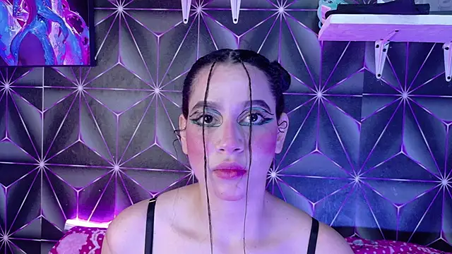 Megan Luxe online show from October 2025 05:28:02 AM