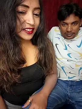 Snapshot of Hotbhabi305 chatting on February 2026 05:28:02 PM Hotbhabi305 online show from February 2026 05:28:02 PM