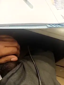 hotboy43339 online show from March 2026 07:15:01 AM