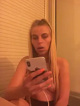 BrumeLove online show from June 2026 08:55:02 PM
