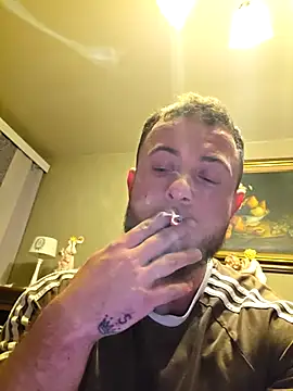 MushroomM1 online show from May 2026 09:01:01 PM