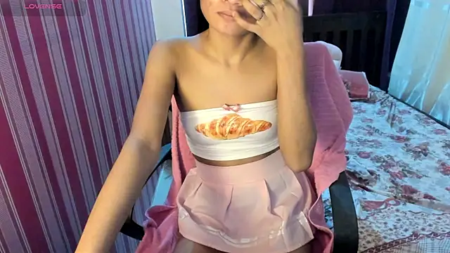 Mica Jones online show from February 2026 11:33:02 PM