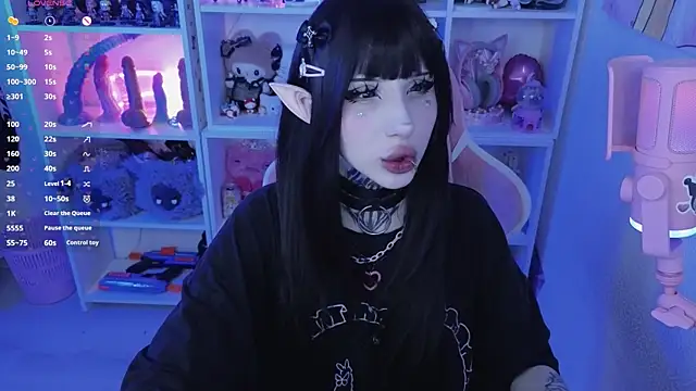 Nana stolass online show from July 2026 12:11:02 PM