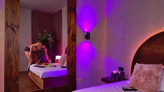 renata black  online show from April 2026 10:52:02 AM