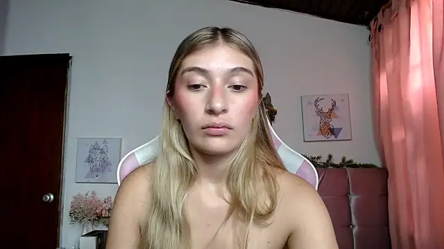 SophiaaLee online show from March 2026 10:40:01 PM