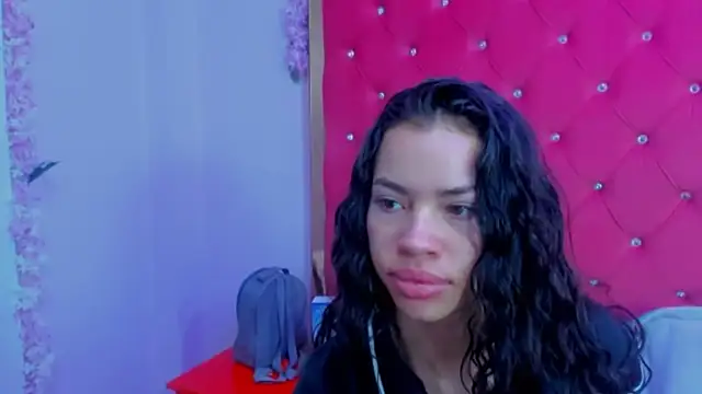 Nanis James online show from April 2026 03:04:02 AM